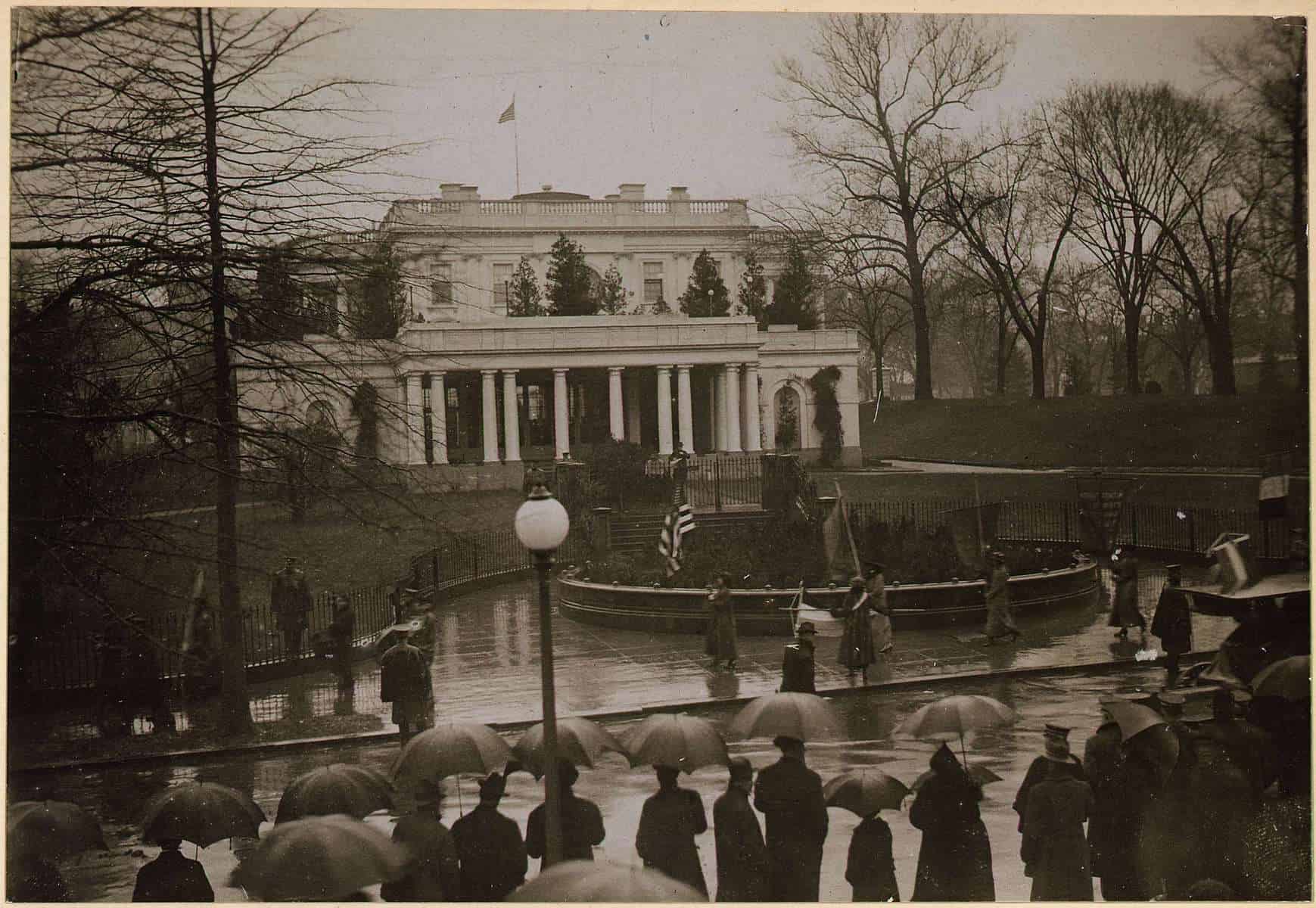 Suffragists picket the White House