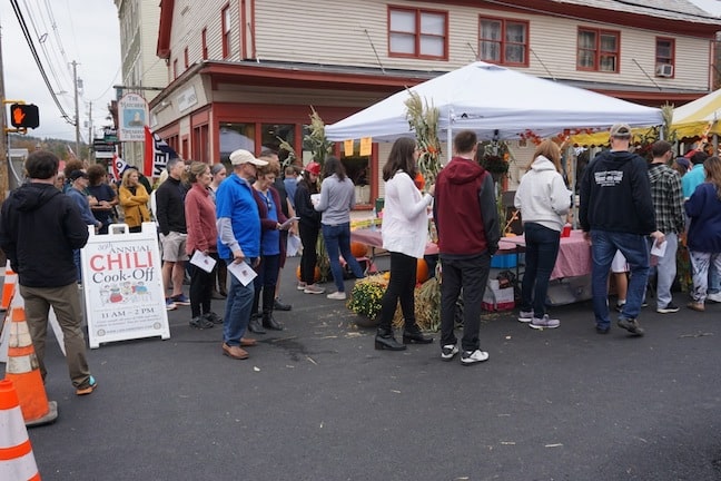A large crowd waited as far back as DJ's Restaurant to join in the Chili Cook-off tastings. Photo by Padraic Scanlon