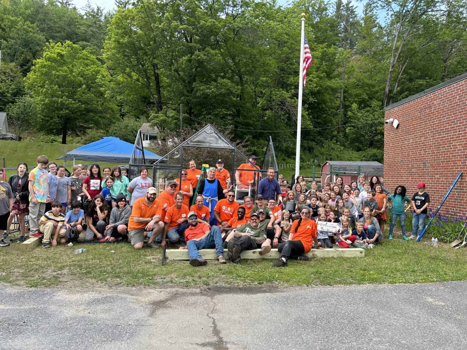 Ludlow Elementary students build greenhouse - The Vermont Journal & The ...