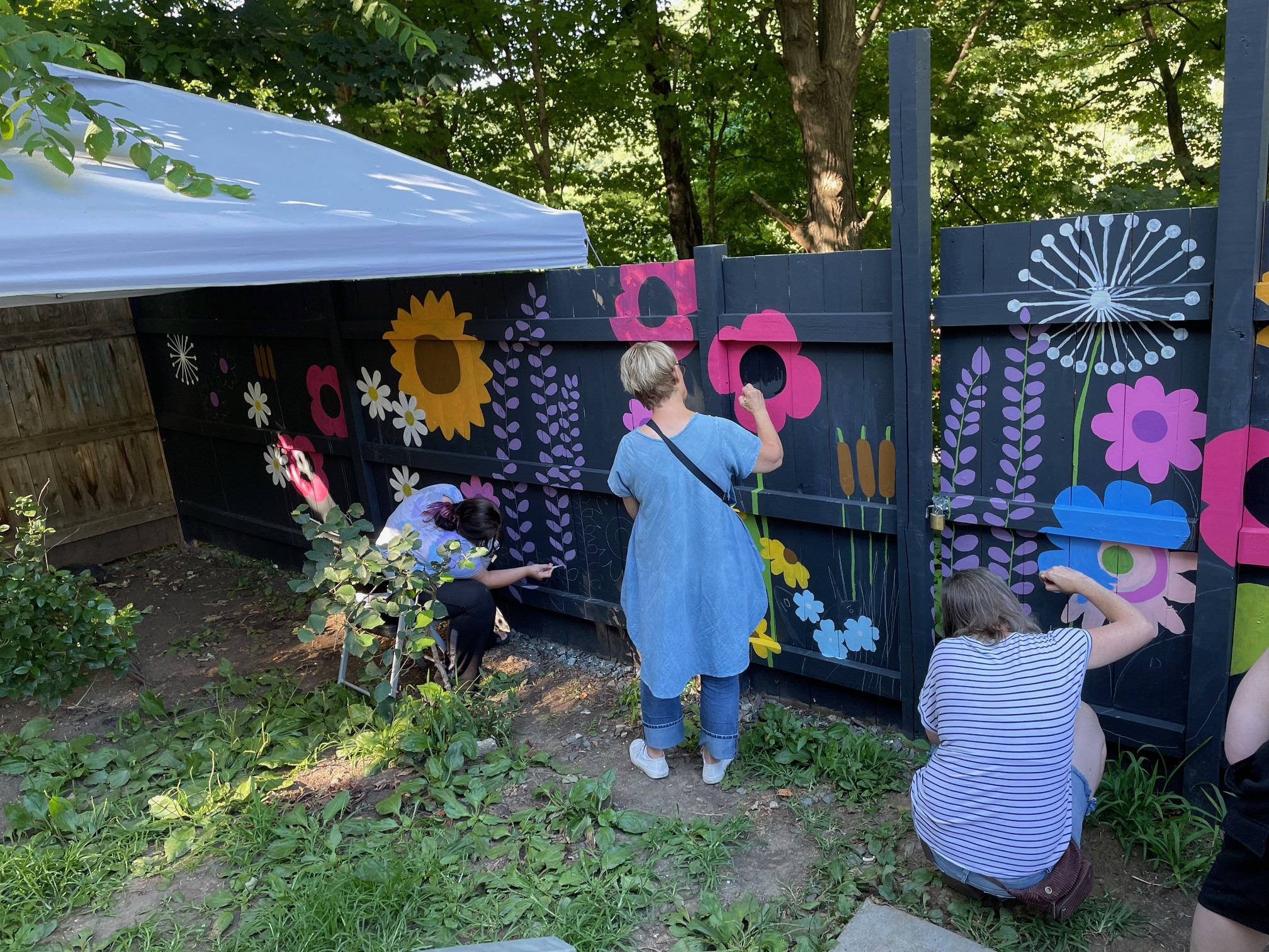 HCRS staff help create mural at Brattleboro shelter