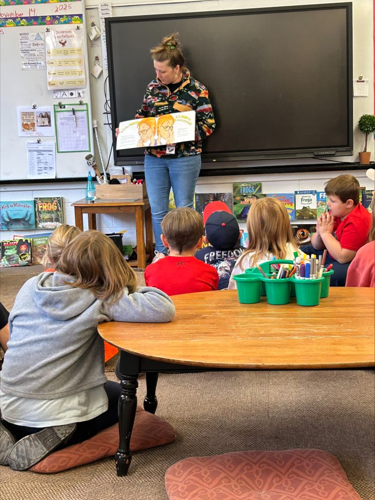 Springfield Rotary Club donates books to elementary school students